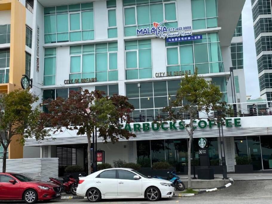 Maritime Suite Duplex Penang- Pemandangan Laut George Town Bagian luar foto